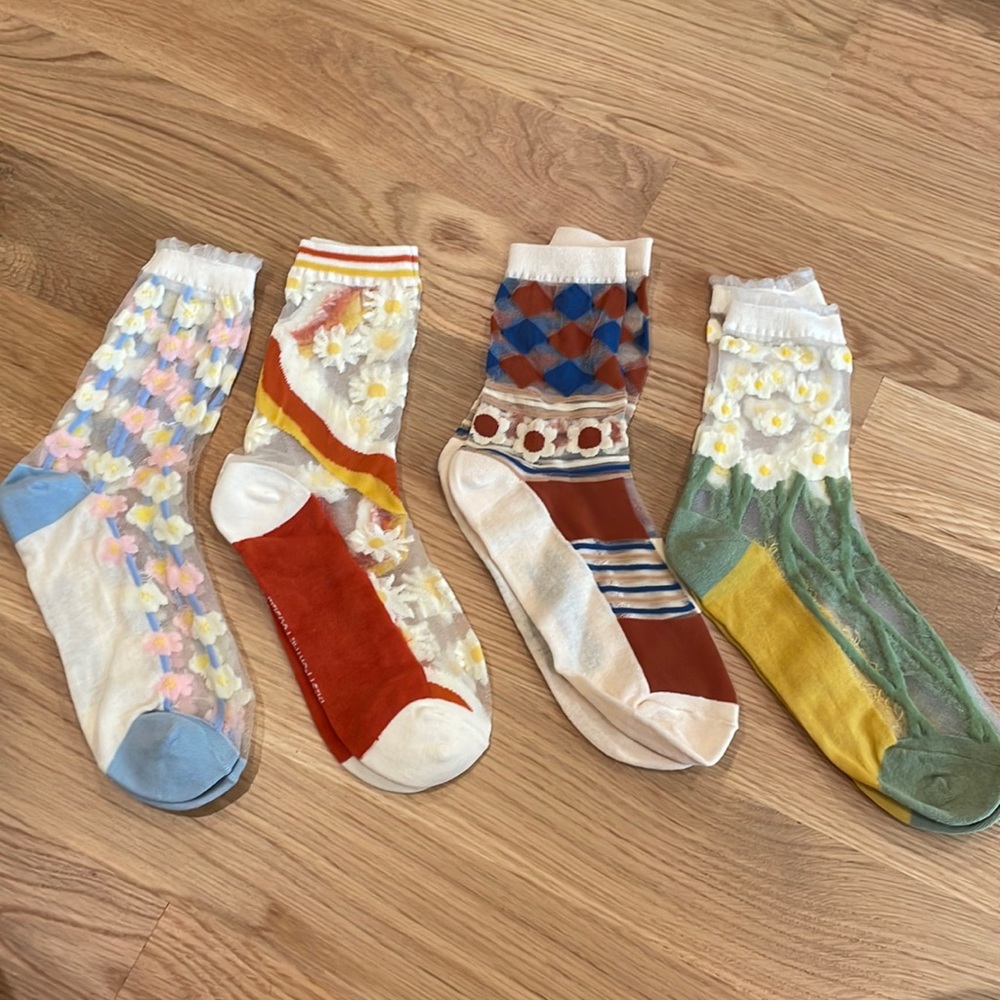 Lot of 4 Sets of Socks